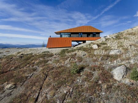 Schlotfeldt Residence 