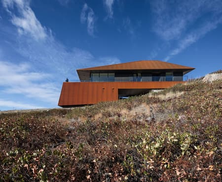 Schlotfeldt Residence 