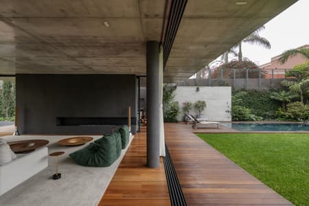 Trama House