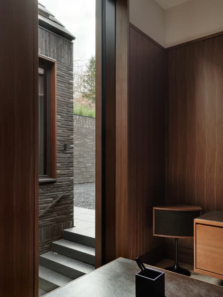 Lakeside Gallery Residence