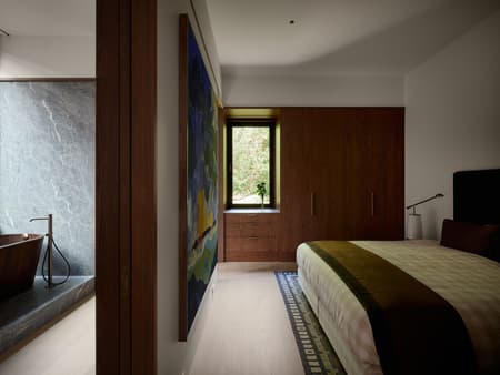 Lakeside Gallery Residence