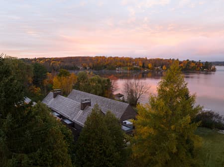 Lakeside Gallery Residence