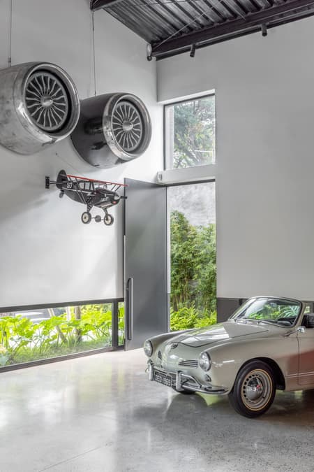 RMJ Garage