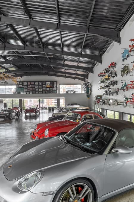 RMJ Garage
