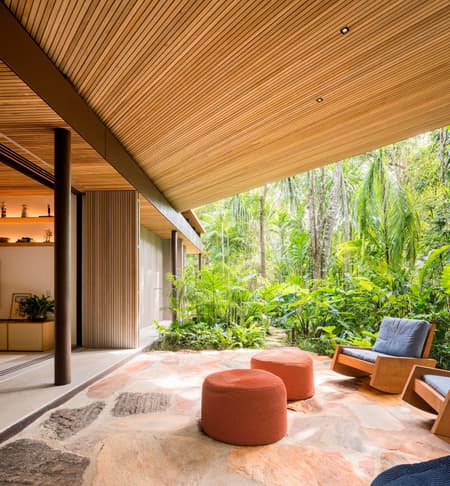 EKS Residence