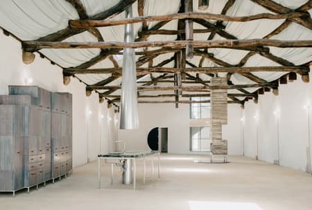 House with Many Faces 