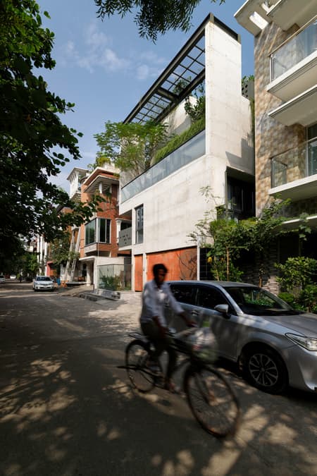 Amore - Omor Residence