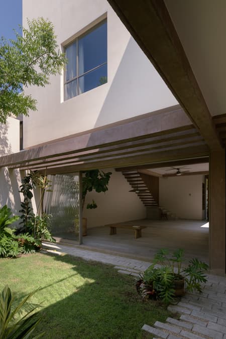 Paseo House of Cantera