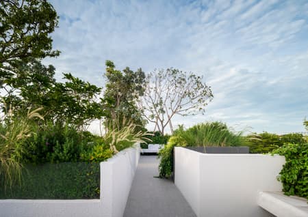 ARQ10 House