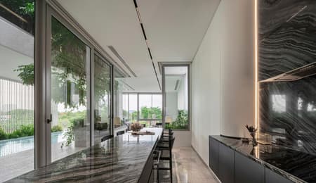 ARQ10 House