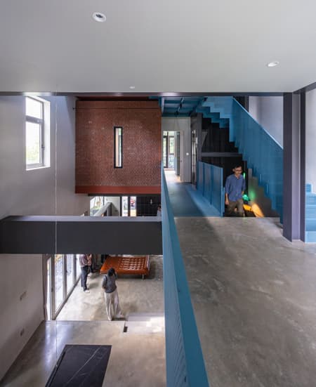 B.RED House