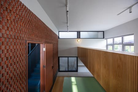 B.RED House