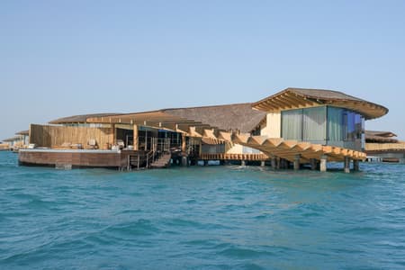 Ummahat 9-3 Hotel, Café and Restaurant