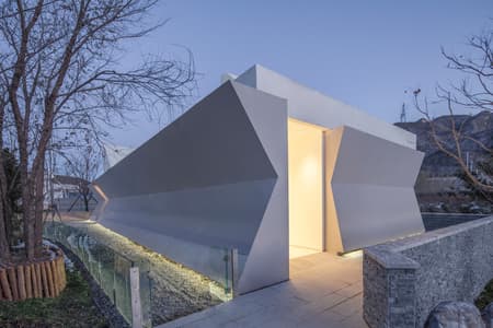 Sky Light Gallery