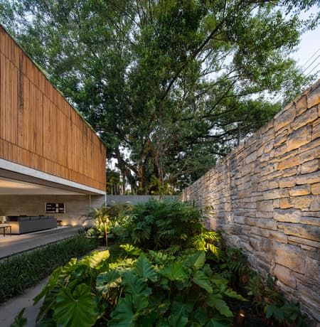 3V House 