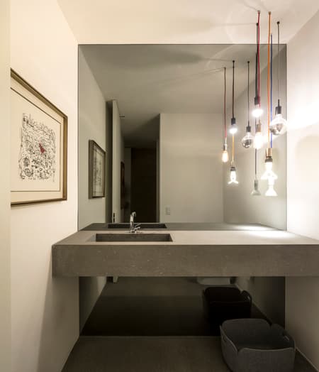 3V House 