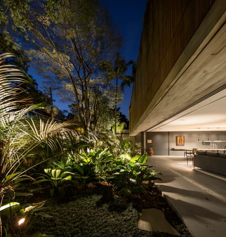 3V House 