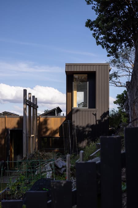 Sar Street House