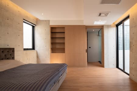 P Home