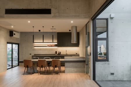 P Home