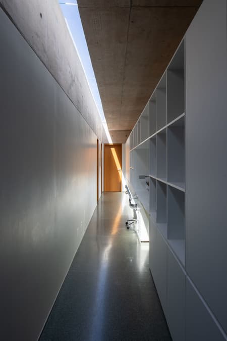 Naves House