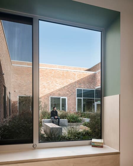 Springfield University Hospital