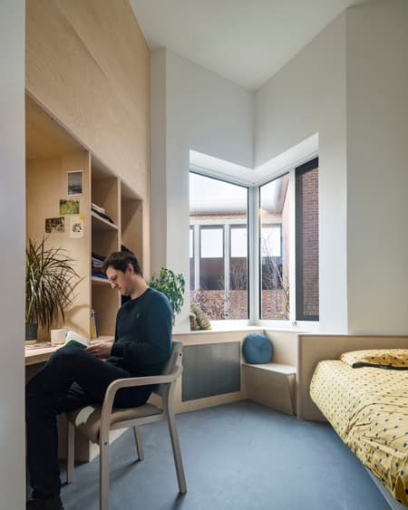 Springfield University Hospital