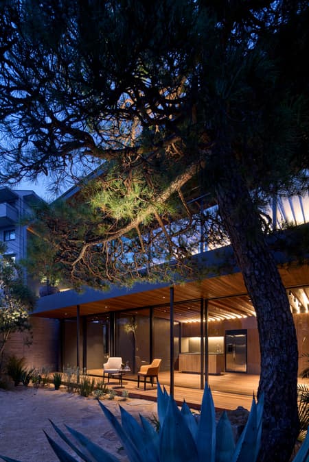 Noble House
