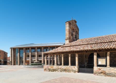Carbajosa de la Sagrada Cultural Center