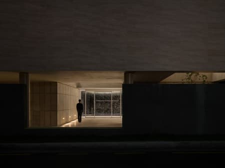 Oztile Showroom