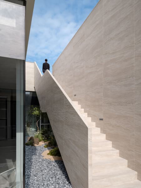 Oztile Showroom