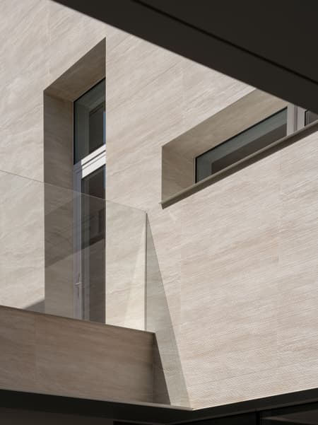 Oztile Showroom