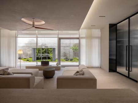Oztile Showroom