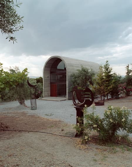 Art Warehouse
