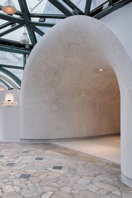 AK Plaza Museum C