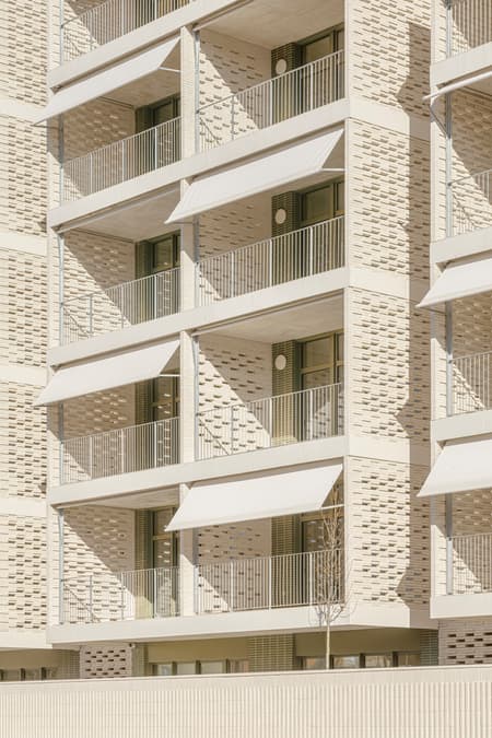 37 Dwellings in L'Hospitalet de Llobregat