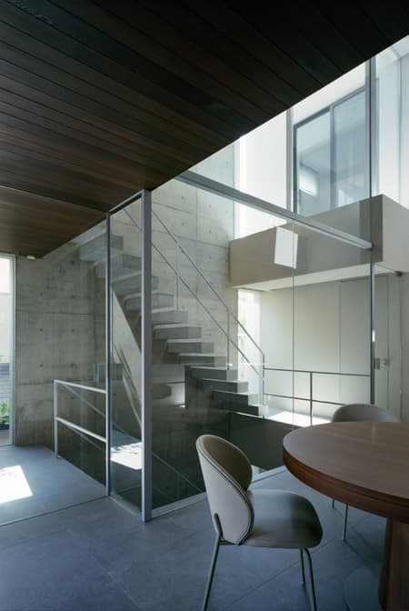 Two-Generation House in Tennoji-ku