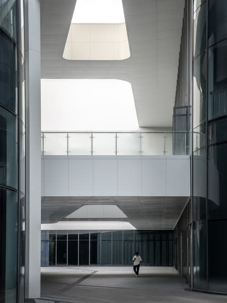 Xinchang Globular Center