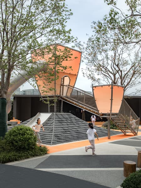 Myriad Homes' Lights Traditional Chinese Aesthetic Children's Space Under Kongming Lantern