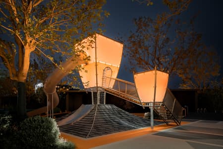 Myriad Homes' Lights Traditional Chinese Aesthetic Children's Space Under Kongming Lantern