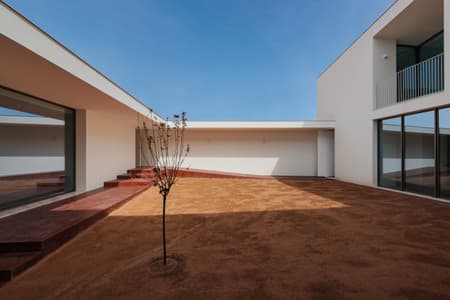 Pátio IV House