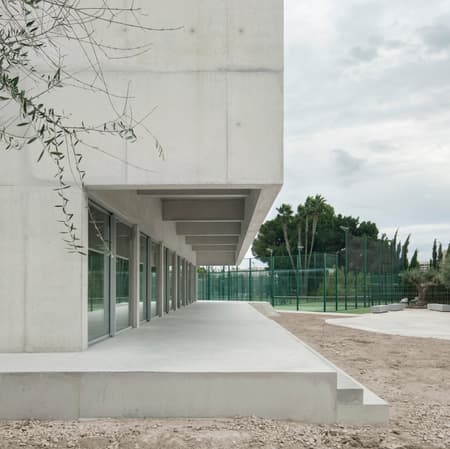 Sport Facilities inside a Squash Court