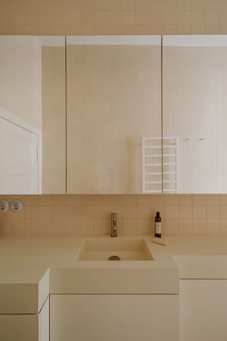 Plow Apartment