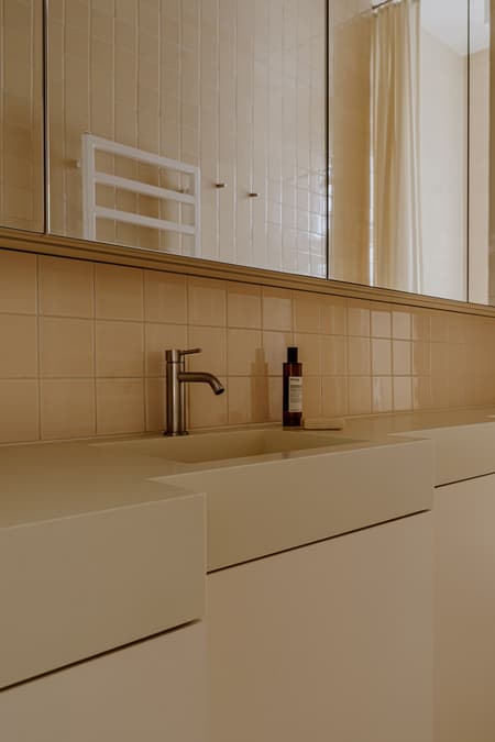 Plow Apartment