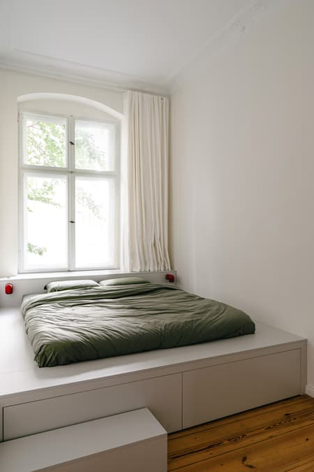 Plow Apartment