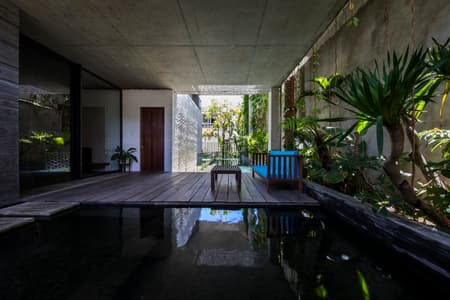 Thang House