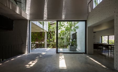 Thang House
