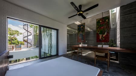 Thang House