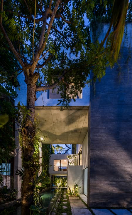 Thang House