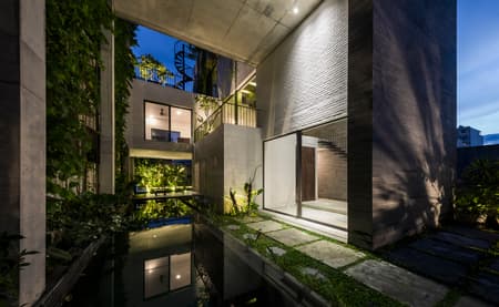 Thang House